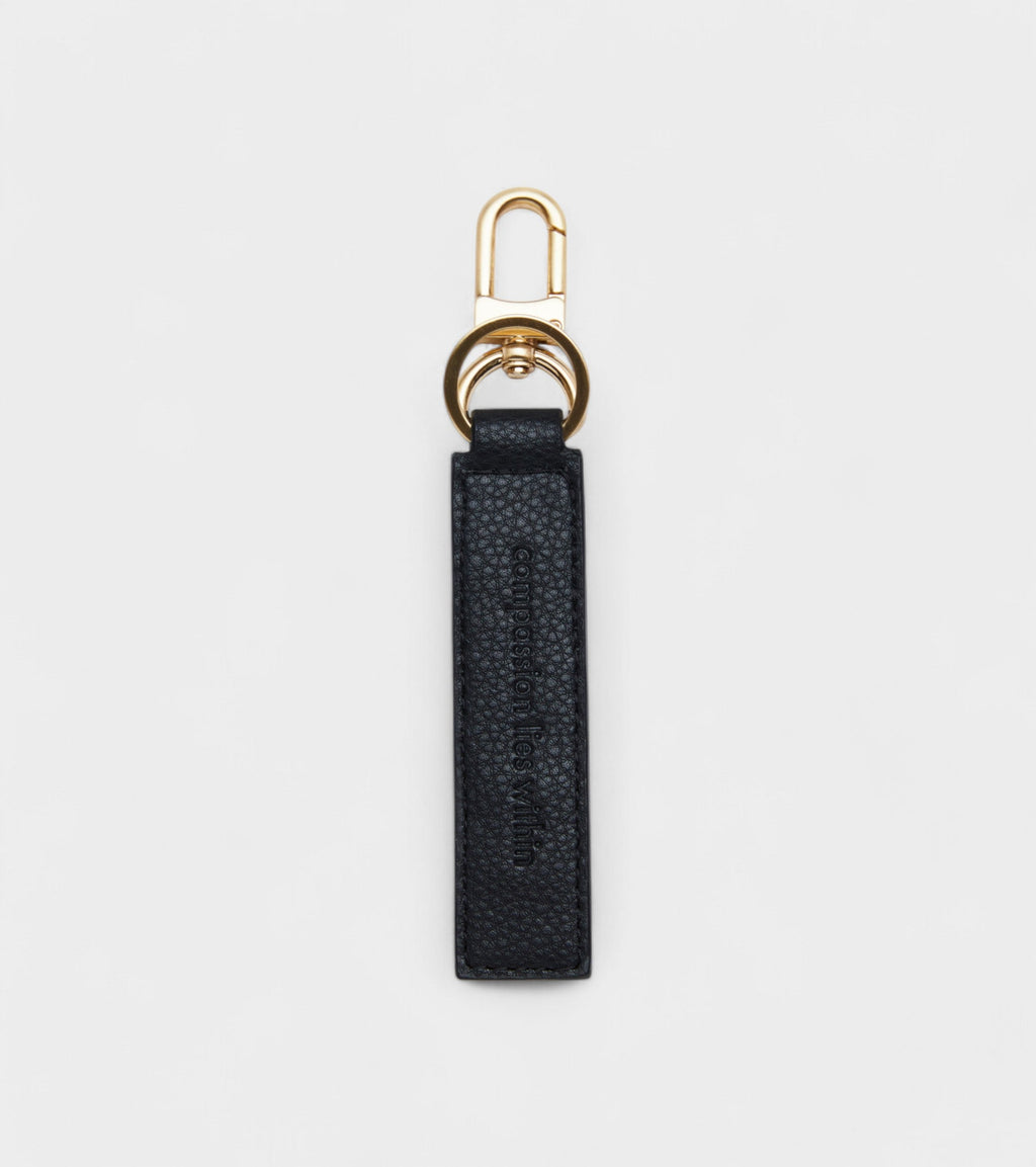 Raya Vegan Bio-Based Bamboo Key ring in black by Votch - Bare Fashion