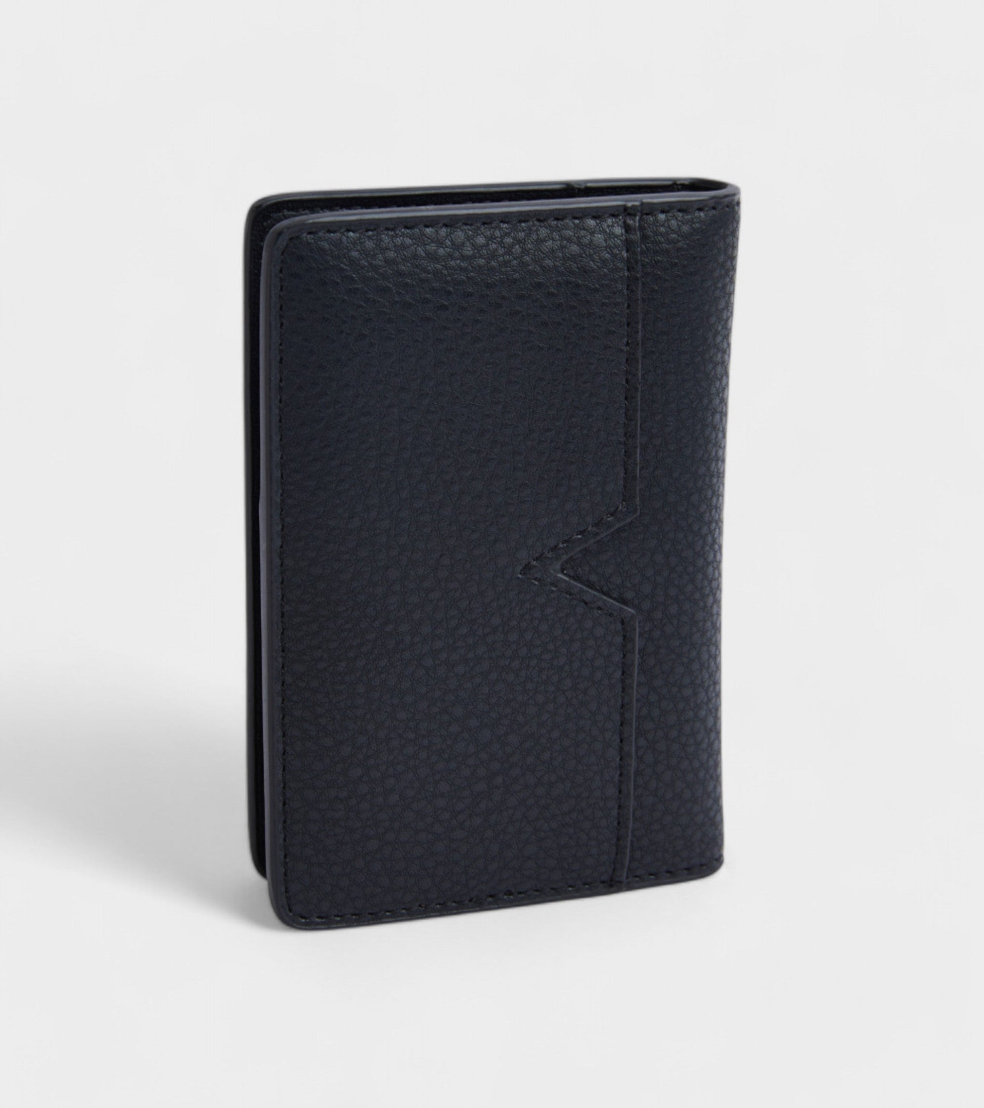 Wilf Vegan Bio-Based Bamboo Bifold Wallet in Black by Votch - Bare Fashion