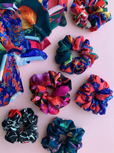 Load image into Gallery viewer, Zero Zero Waste Scrunchie II by Gungho London - Bare Fashion
