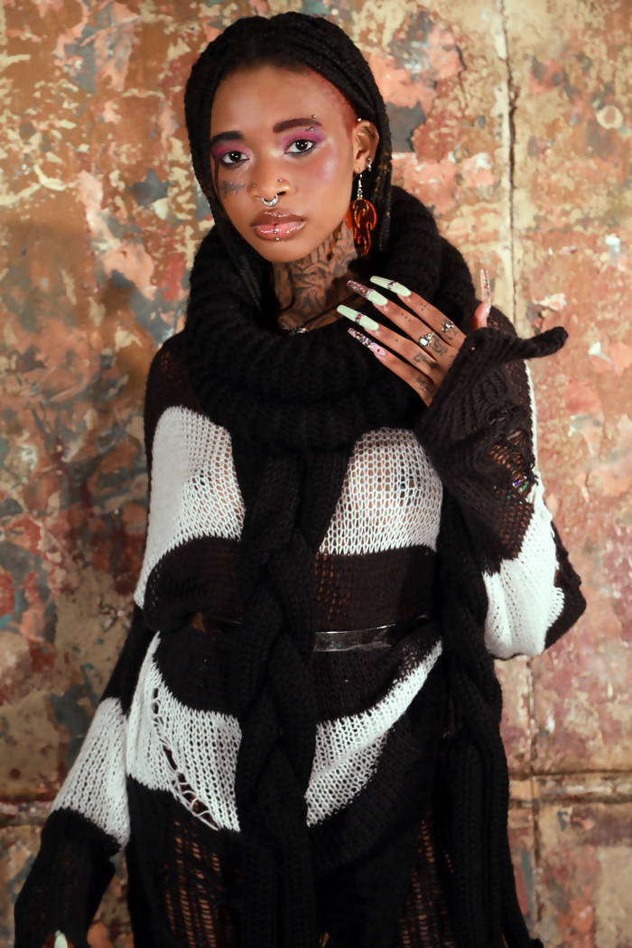 Dame of darkness Scarf by Sarah Regensburger - Bare Fashion